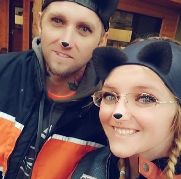 Profile Picture of Zac Carlburg (@zaccarlburg) on Poshmark