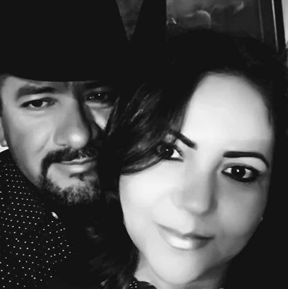 Profile Picture of Omar y georgina Tavarez (@xeotarex) on Poshmark