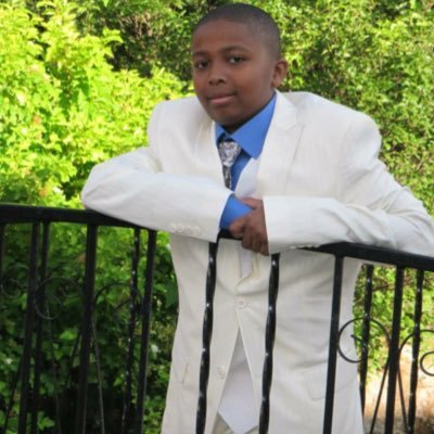 Profile Picture of James Sneed (@kingjames17072) on Twitter