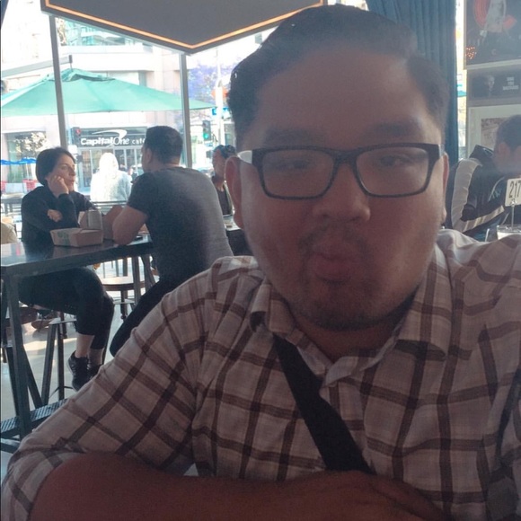 Profile Picture of Jerald Figuracion (@jeraldfigs) on Poshmark