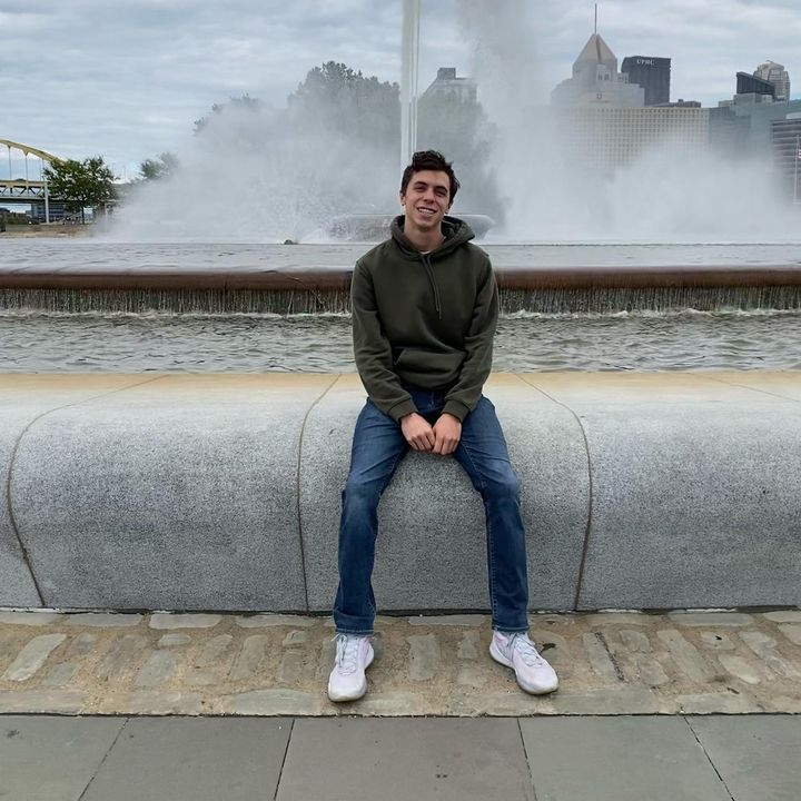 Profile Picture of Kyle Calabrese (@kyle.cala) on Tiktok
