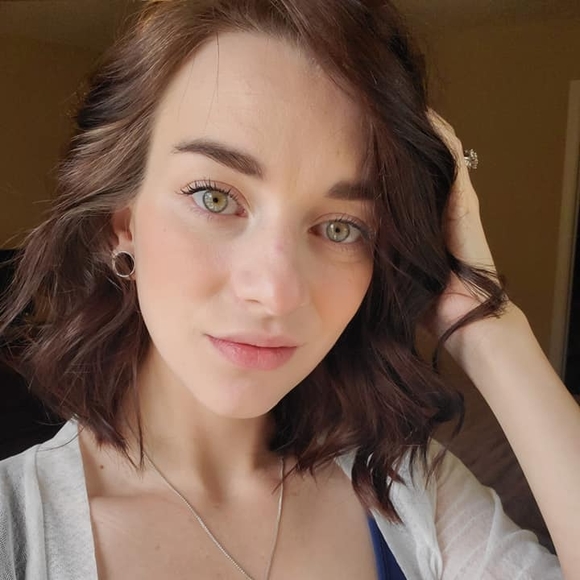 Profile Picture of Karly Franken (@karlyfranken) on Poshmark