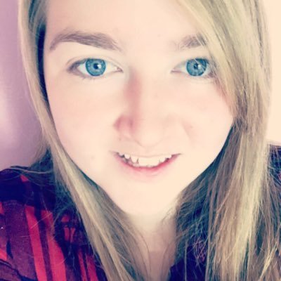 Profile Picture of Alice (@aliceearl1995) on Twitter