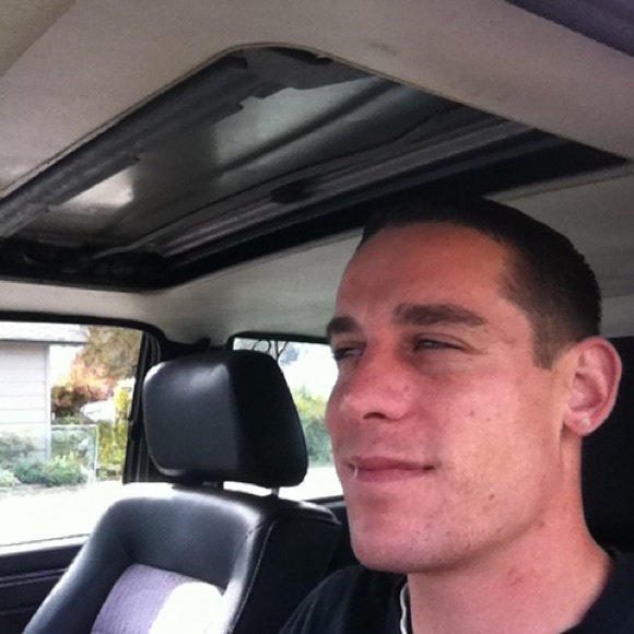 Profile Picture of Michael Studeman (@clean17) on Poshmark