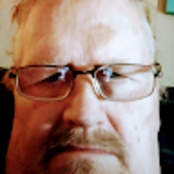 Profile Picture of Raymond Lukehart (@rlukehart) on Poshmark