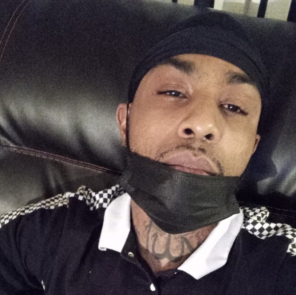 Profile Picture of David Rosado (@daviroso) on Poshmark