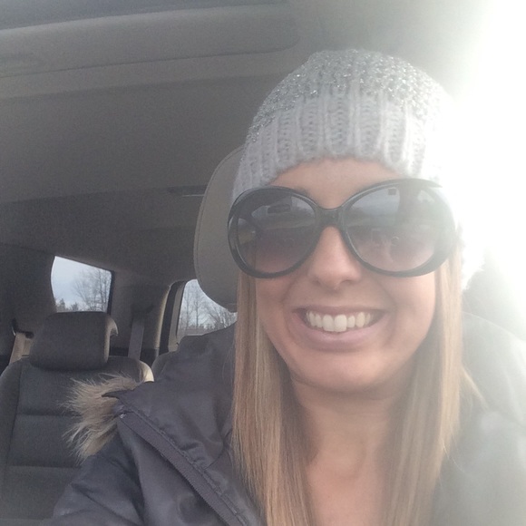 Profile Picture of Jessica Berndt (@jberndt87) on Poshmark