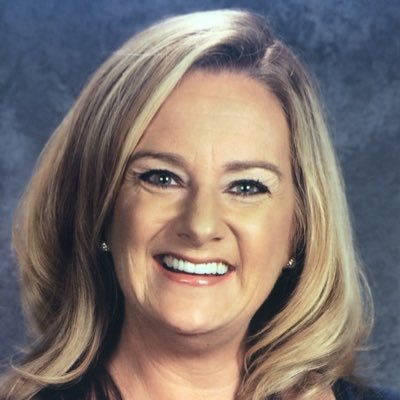 Profile Picture of Lisa Wolski (@lwolski) on Twitter