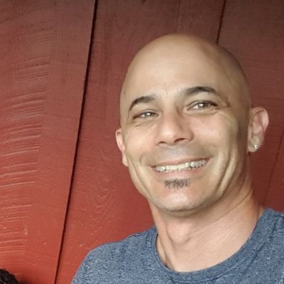 Profile Picture of Jeff Simon (@HappyGrader) on Twitter