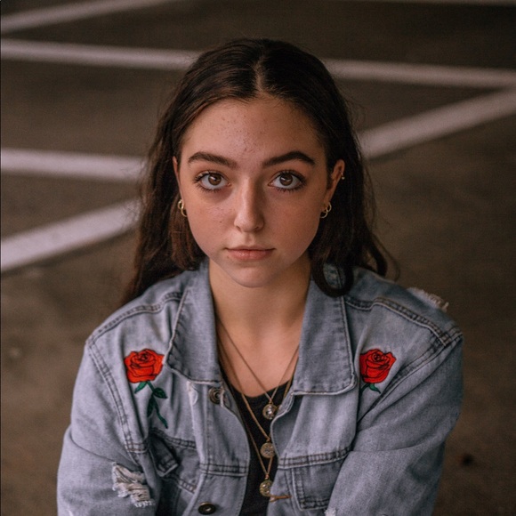 Profile Picture of Anna Reale (@annareale) on Poshmark