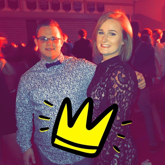 Justine elisabeth Forman - Poshmark Profile Picture of Justine elisabeth Forman (@justineelisa) on Poshmark