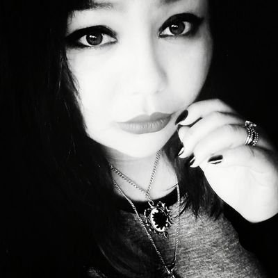 Profile Picture of Lilly Felix (@lilithhunter96) on Twitter