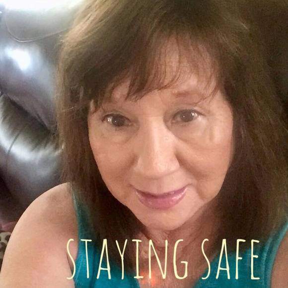 Profile Picture of Dianna Thimmig (@diannat5) on Poshmark