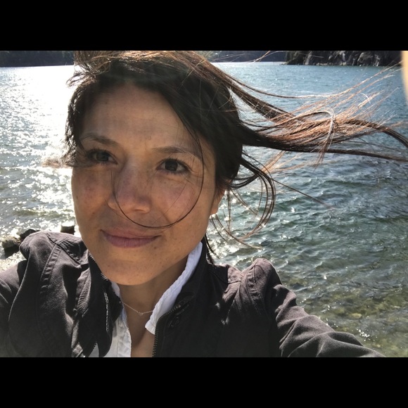 Profile Picture of Greta Quispe (@gretaquispe) on Poshmark