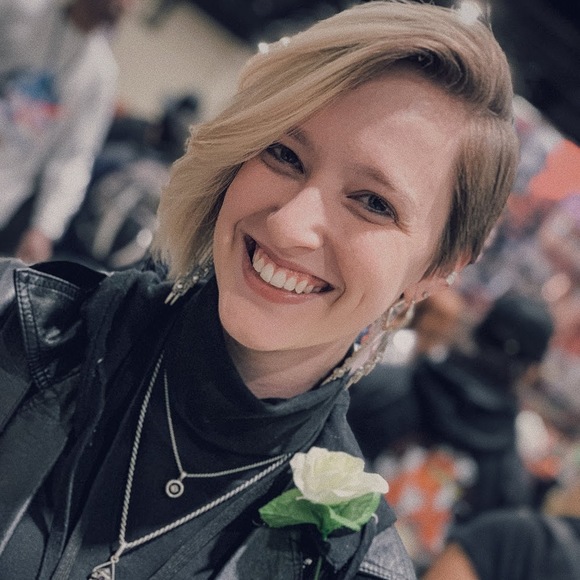 Profile Picture of Brigitte Moya (@thebrigittemoya) on Poshmark