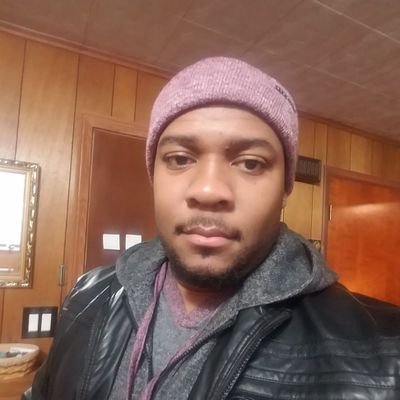 Profile Picture of Robert Joel Williamson Jr. (@Everyone_DoesIt) on Twitter