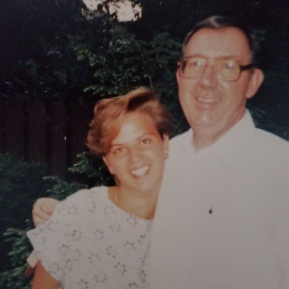 Profile Picture of Mary Kalusz (@mmkalusz) on Poshmark