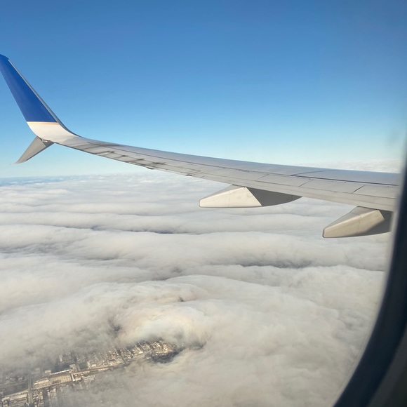 Profile Picture of Lilli Delhotal (@lillidelhotal) on Poshmark