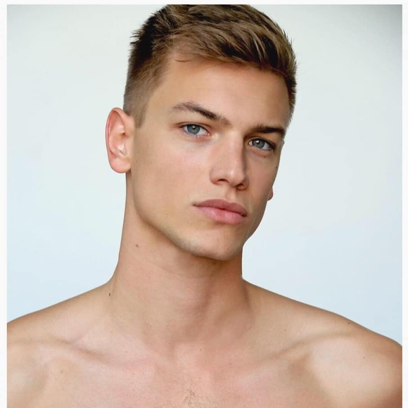 Profile Picture of Patrik Cvetko (@patrikcvetko) on Poshmark