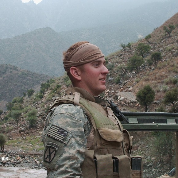 Profile Picture of Michael Phaneuf (@michaelphaneuf) on Poshmark