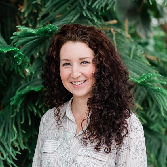 Profile Picture of Kaitlin Swanson (@kaitlin_swanson) on Poshmark