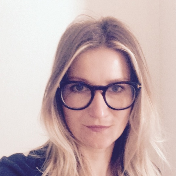 Profile Picture of Metka Manfreda (@bemeart) on Poshmark