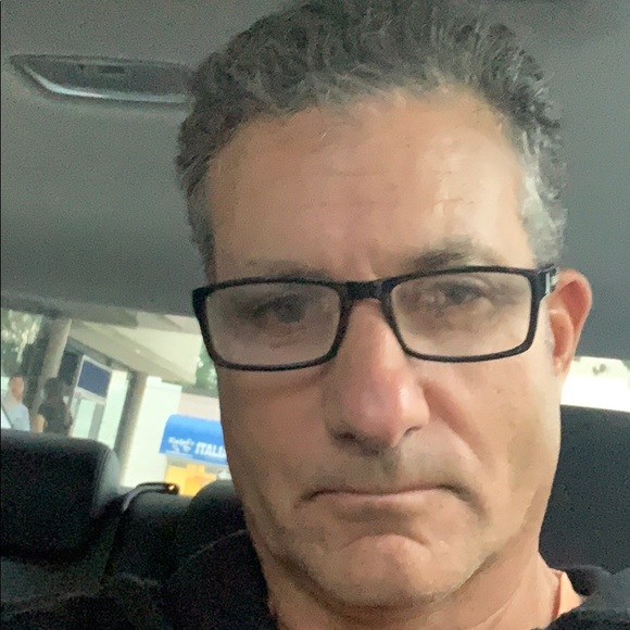 Profile Picture of Mark Kosofsky (@markkosofsky) on Poshmark