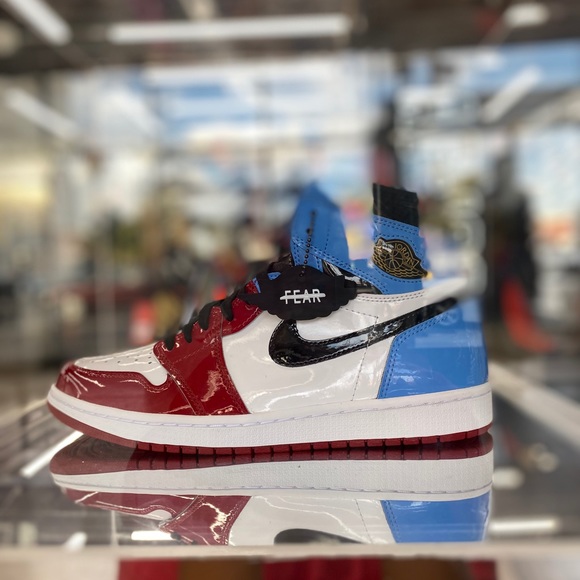 Profile Picture of Demitrius Stokes (@demitriusstokes) on Poshmark