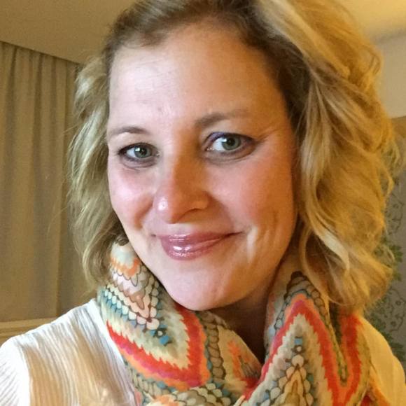 Profile Picture of Erica Staton (@ekstaton) on Poshmark