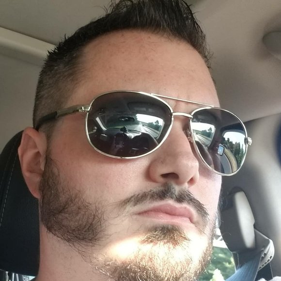 Profile Picture of Michael Shipley (@nowornever2vi) on Poshmark