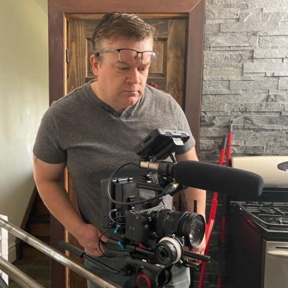 Profile Picture of Josh Oatman (@joshoatman) on Poshmark