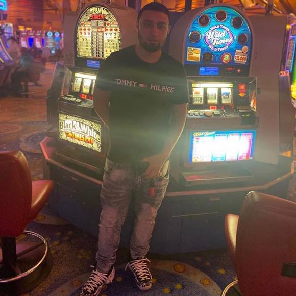 Profile Picture of Alejandro Torres (@ale_203) on Poshmark