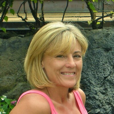 Profile Picture of Cynthia Solomon (@asoundi444) on Twitter