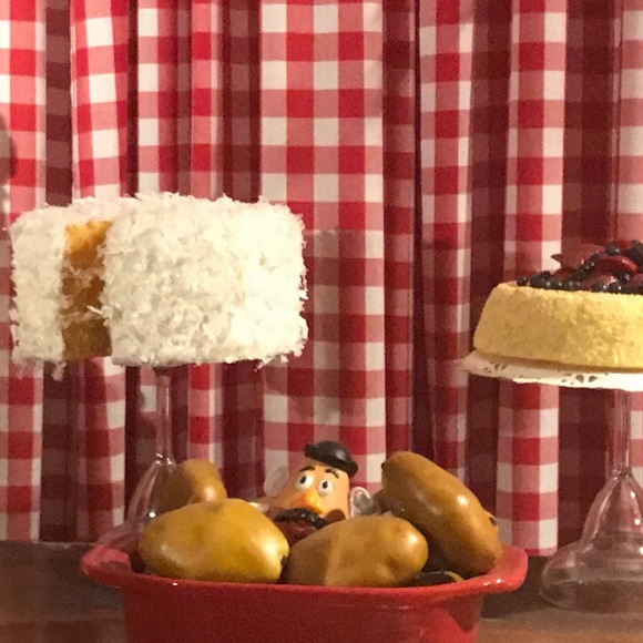 Viviana Lima - Poshmark Profile Picture of Viviana Lima (@vivianalima) on Poshmark