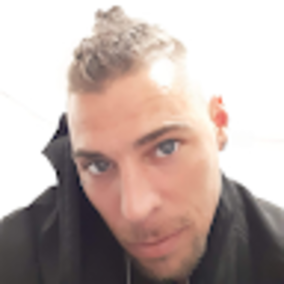Profile Picture of Kevin Holko (@holkokevin33) on Poshmark