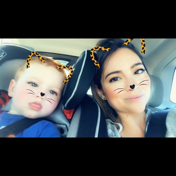 Profile Picture of Melissa Andreasen (@alexmom11) on Poshmark