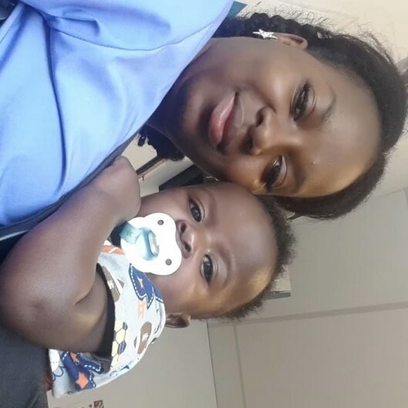 Profile Picture of Julia Gborie (@juliagborie) on Poshmark