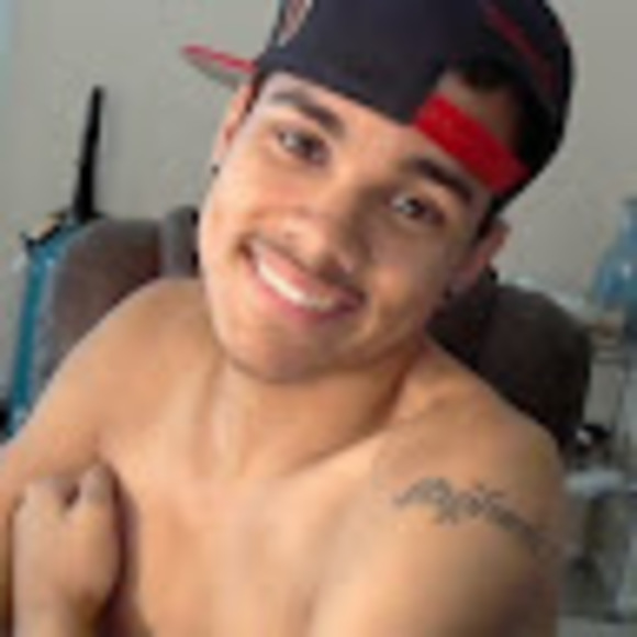 Profile Picture of Michael Vaughn (@swagsaucesr) on Poshmark