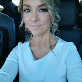 Profile Picture of Heather Leigh (@blondecoffeeee) on Pinterest