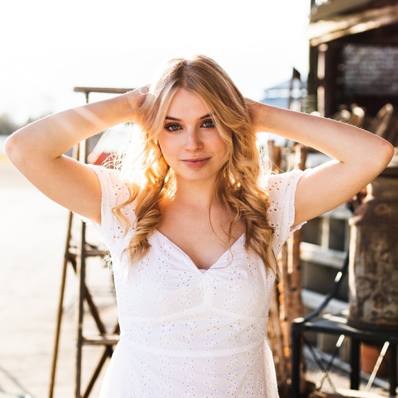 Profile Picture of Ramsi Tomich (@_ramsi_tea_04) on Poshmark