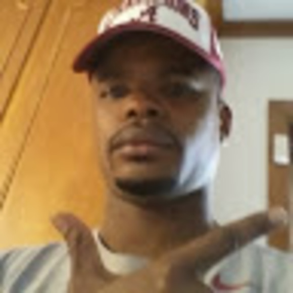 Ranard Davenport - Poshmark Profile Picture of Ranard Davenport (@ranarddavenport) on Poshmark