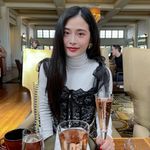 Profile Picture of Carly 莹 (@carly.liang) on Instagram