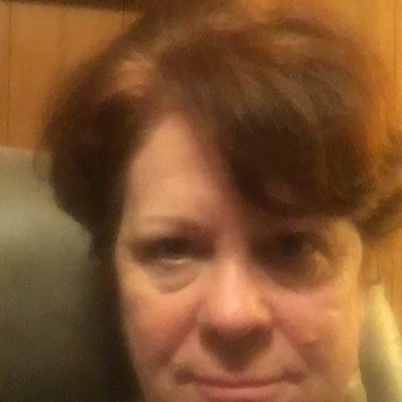 Profile Picture of Teresa Susong (@tsusong) on Poshmark