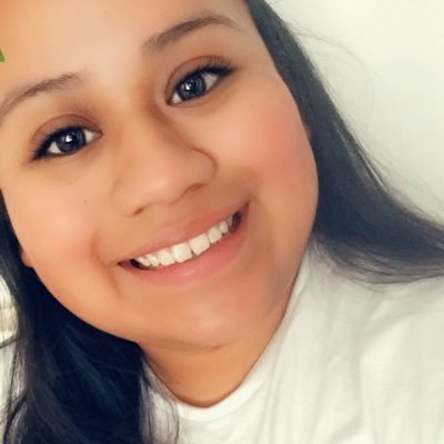 Profile Picture of Ana Johnson (@BelleAna) on Twitter