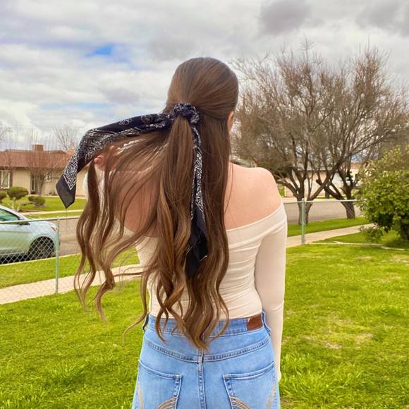 Profile Picture of Nicole Mimnaugh (@nicolemimnaugh) on Poshmark