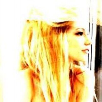 Profile Picture of Lisa Johannesson (@BonnietheMaster) on Twitter