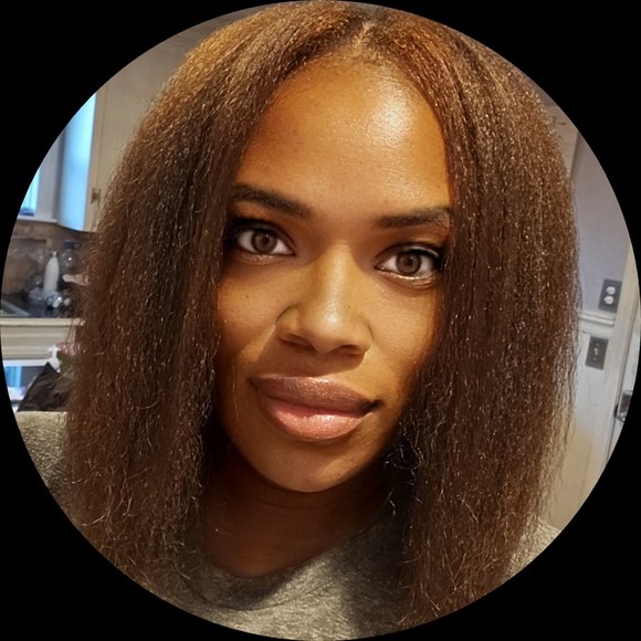 Profile Picture of Kim Daley (@aprilshowerz23) on Poshmark
