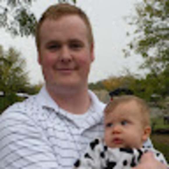 Profile Picture of Eric Bloch (@erictbloch) on Poshmark