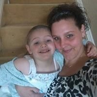 Profile Picture of Selena Lewis (@Selenalewis5) on Twitter