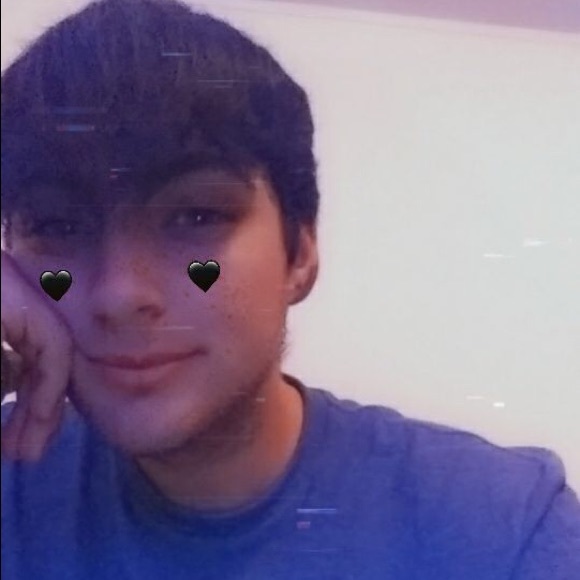 Profile Picture of Christopher Mays (@christopherm297) on Poshmark